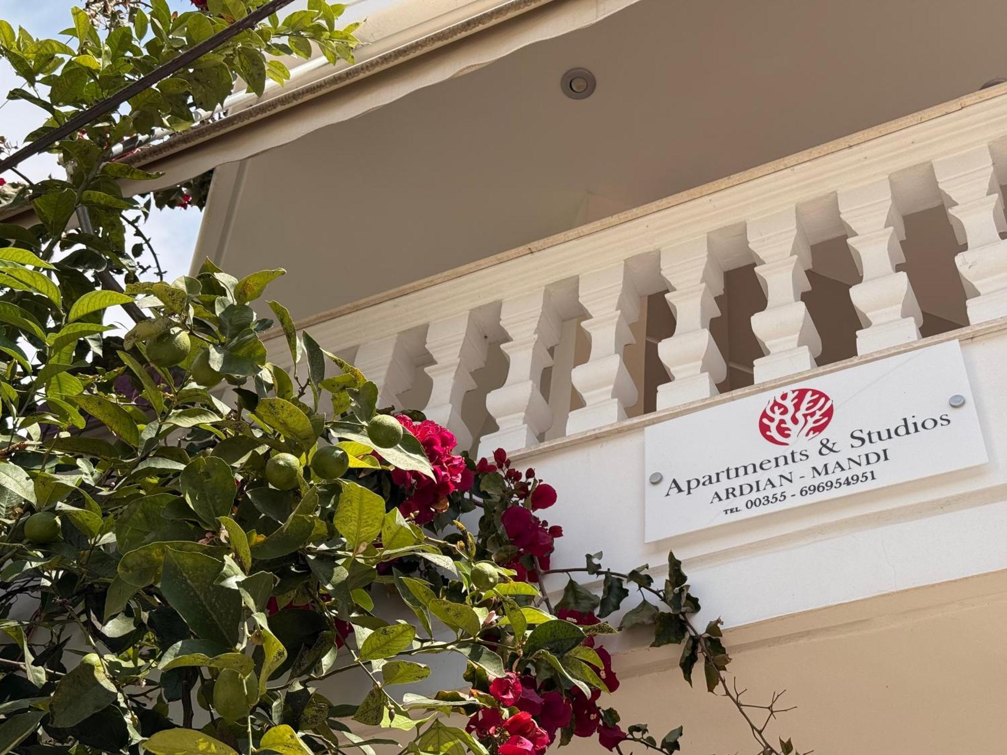 Apartments & Studios Ardian-Mandi Sarande-Albania 外观 照片